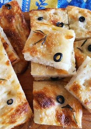 A picture of Fluffy Focaccia 🫓.