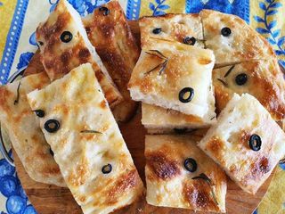 Fluffy Focaccia 🫓