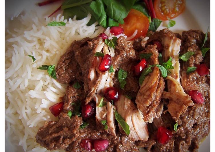 Braised Chicken In Pomegranate And Walnut Sauce