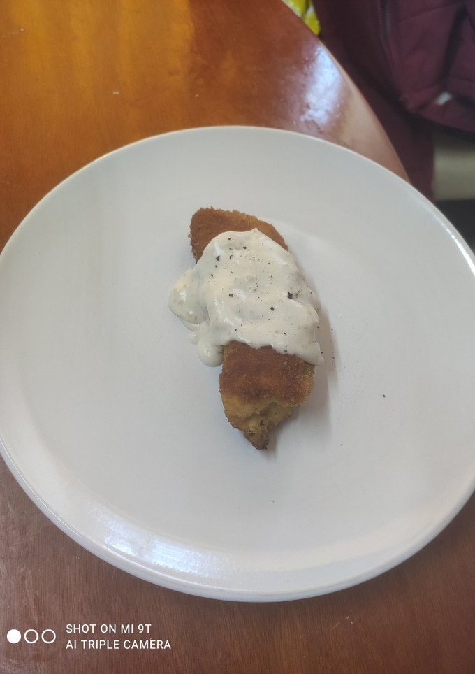 Una foto de Pollo cordón bleu con salsa bechamel