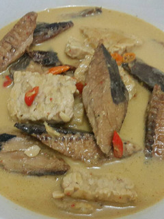 Foto resep Ikan Tongkol Asap Kuah Santan Pedas