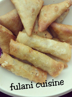 A picture of Samosa and spring roll wappers.