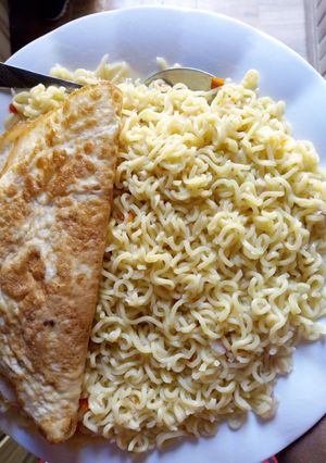 A picture of Indomie&fry egg.