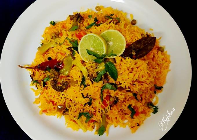 How to Prepare Delicious Vegetable Pulao🥰