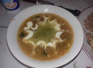 Una foto de Huevo ranchero a la mexicana  en caldillo de jitomate