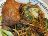 Stir-Fried Noodles with Duck Leg