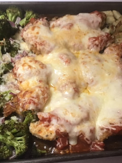 A picture of Sheet-Pan Chicken Parmesan.