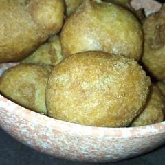 A picture of Hush puppies.