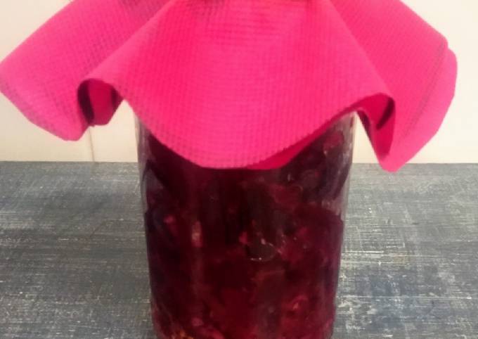 Tallos de remolacha en escabeche