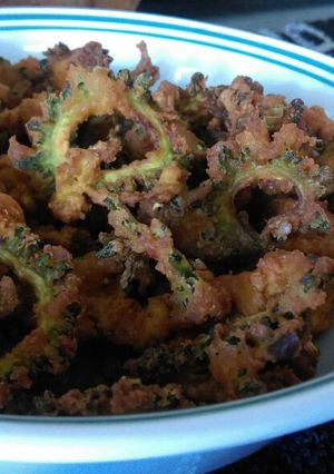 A picture of Crispy Karela Pakora/ Bitter gaurd Crisps.
