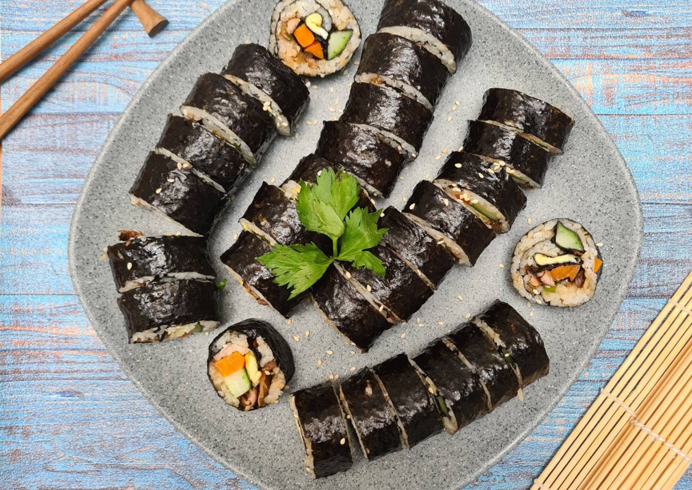 Sushi Rumahan Inspirasi Menu untuk Bekal Kerja dan Sekolah