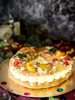 Una foto de Roscón de Reyes vegano (vers. 2022)