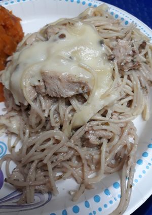A picture of Nut and Chicken Spaghetti.