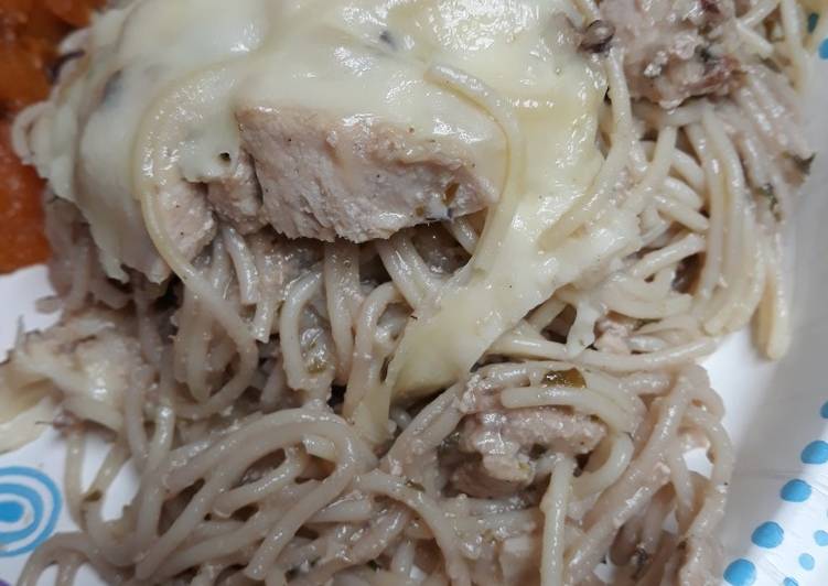 Recipe of Perfect Nut and Chicken Spaghetti