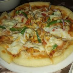 Smoky pizza A picture of Smoky pizza.
