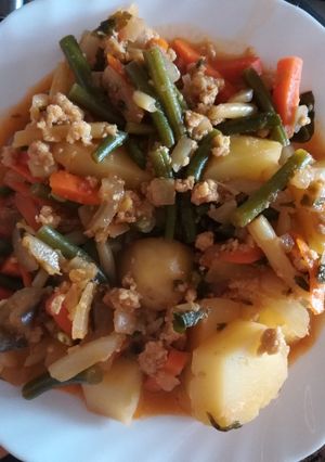 Una foto de Patatas con verduras