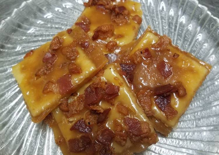 How to Prepare Recipe of Candied bacon crackers