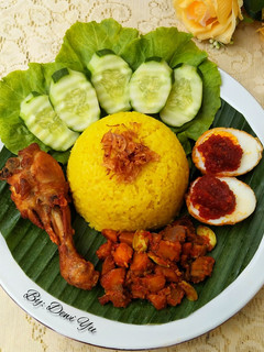 Foto resep Nasi Kuning Rice Cooker