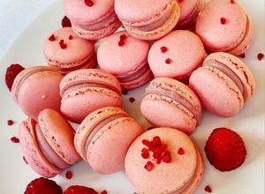 Macaron, málnás-fehércsokis ganache-al recept fotója