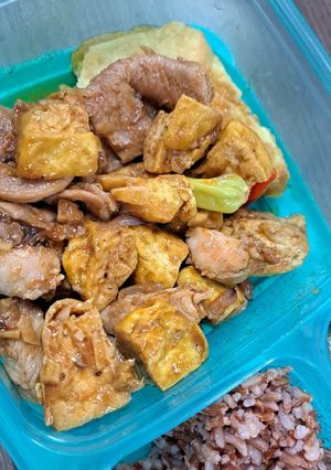 Foto resep Tahu dan Ayam Lada Hitam