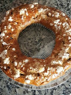Una foto de Roscón de arándanos almendra y queso crema