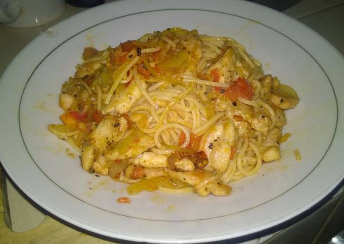 Resep Cara Membuat Spaghetti Ayam Lada Hitam Rumahan Oleh Bunda Arni