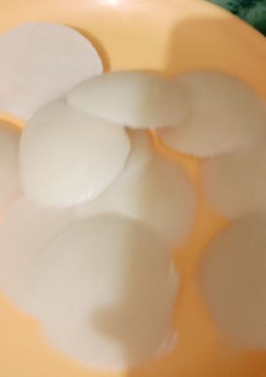 A picture of Idli.