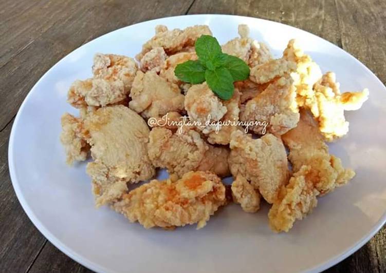 Langkah Mudah untuk Menyiapkan Ayam Goreng Bumbu Ngohiang, Enak