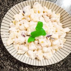 A picture of Russian Salad.