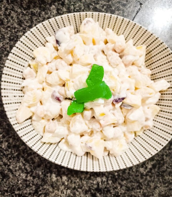 A picture of Russian Salad.