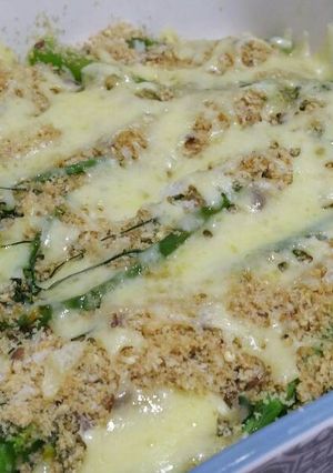Foto principal de Bimi gratinado con migas crujientes