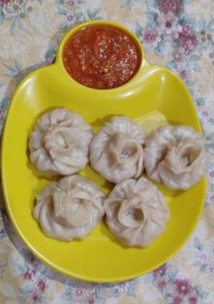मोमोज (momos recipe in Hindi) रेसिपी मुख्य फोटो