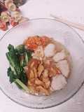 Mie ayam baso(toping ayam tahu)