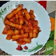 A picture of Tteokbokki (Korean Spicy Rice Cake).