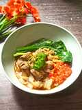 Kwetiau ayam ati ampela
