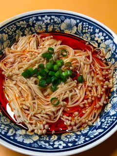 涼拌金針菇 的食譜成品照片
