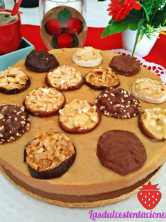 Una foto de Tarta de Turrón y Chocolate