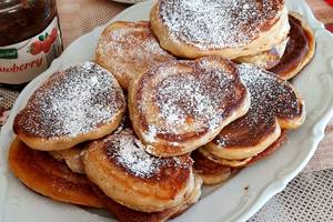 κύρια φωτογραφία συνταγής Olladushki (Russian fluffy pancakes)