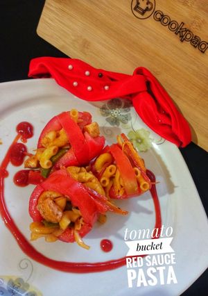 A picture of Tomato bucket red sauce pasta.