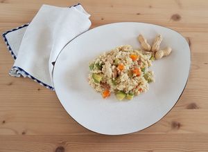 Foto di Bulgur con pollo, verdure e arachidi