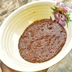 A picture of Peanut paste.