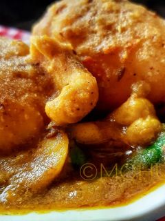 কাশ্মীরী আলুর দম(Kashmiri aloor dum recipe in Bengali) রেসিপির প্রধান ছবি
