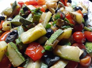 Una foto de Ensalada tibia de hortalizas