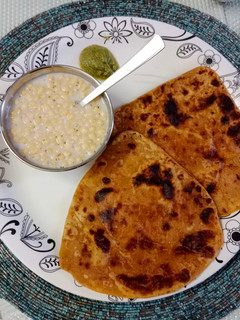 लेफ्ट ओवर दाल का पराठा (leftover over dal ka paratha recipe in Hindi) रेसिपी मुख्य फोटो