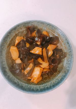 醬燒杏鮑菇木耳 的食譜成品照片