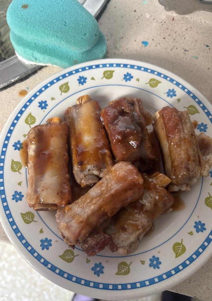 Una foto de Costillas a la miel Mambo