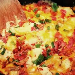 A picture of Creamy Bacon Potato Bake.