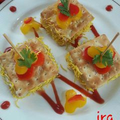 A picture of Biscuit sandwich.