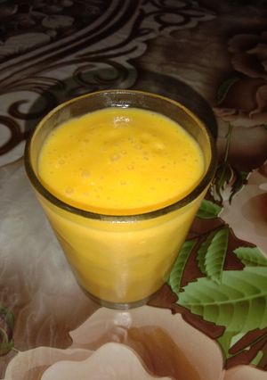 મેંગો શેક(mango shake recipe in Gujarati) રેસીપી મુખ્ય ફોટો