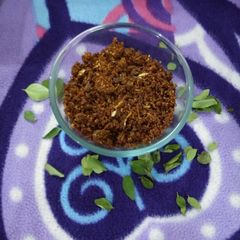 A picture of Idli karapodi.